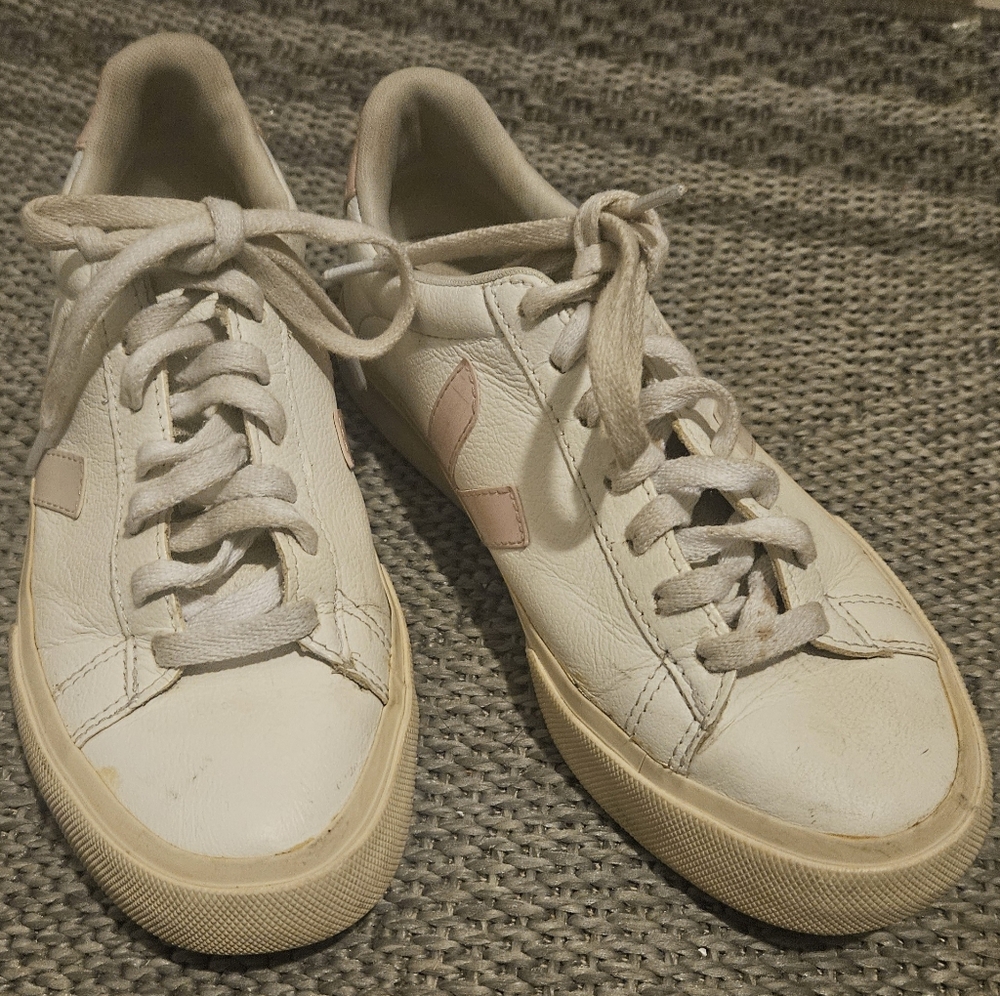 Veja Campo White and Pink Leather Sneakers. 8, UK6($189)